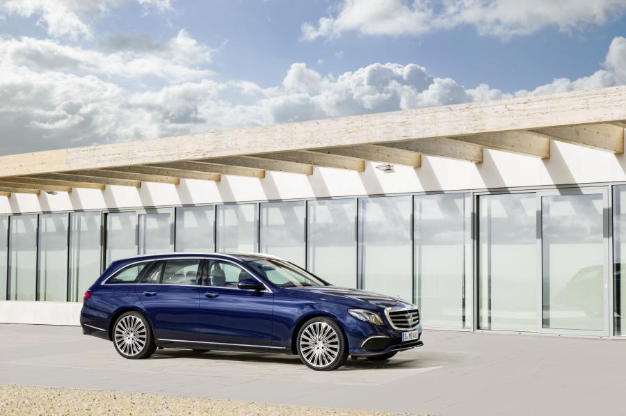  Mercedes-Benz E200 d Exclusive Line Estate 2016 года  (фото 3 из 31)